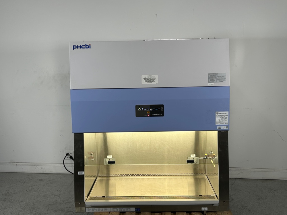 Image of PHCBI Class II Type A2 4' Biosafety Cabinet